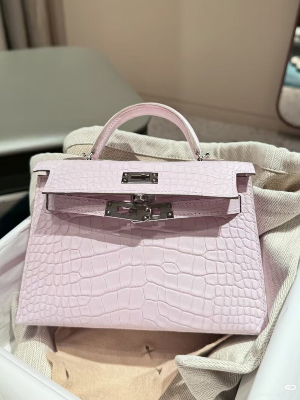 Classic Hermes Bags: A Stylish and Versatile Choice for Elegance